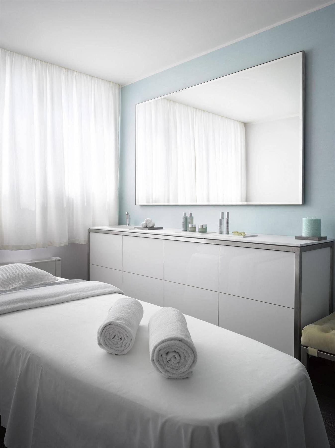 Old Town Square By Emblem Aparthotel Prag